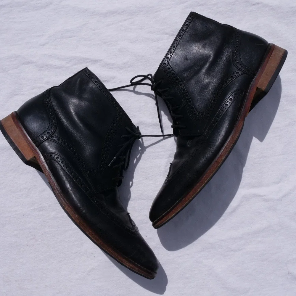 Modern Cole Haan Liam semi wingtip chukka boots‎